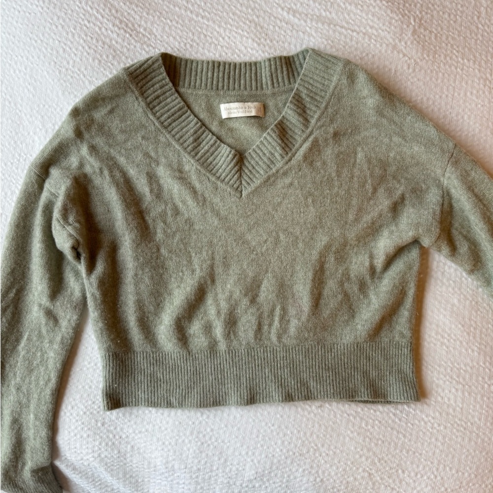 Abercrombie & Fitch Olive V-Neck Sweater